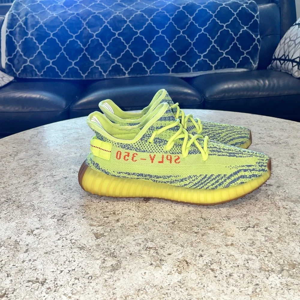 2017 Like-New Condition Yeezy Boost SPLY 350 V2 'Semi Frozen Yellow' size 10